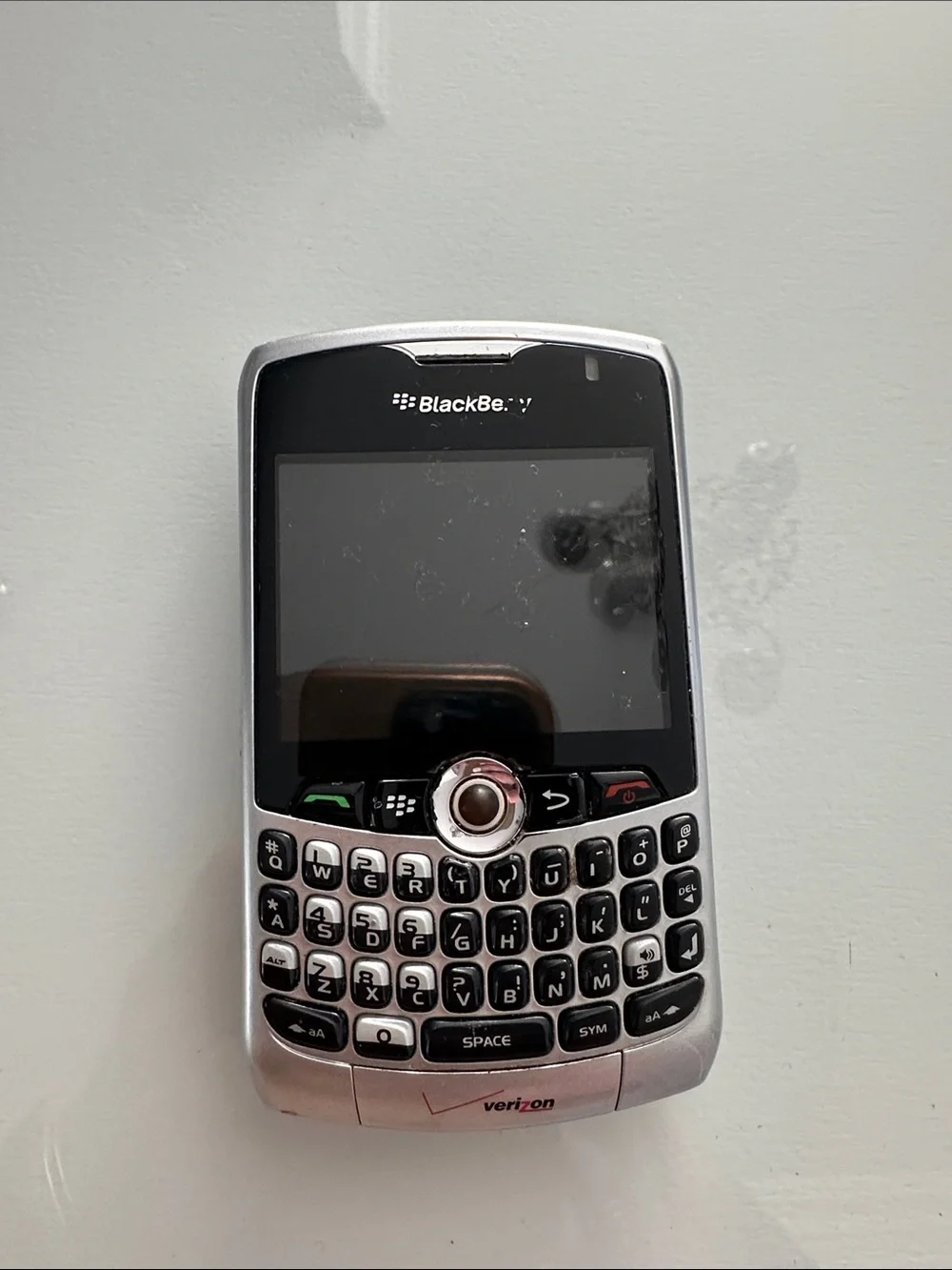 Silver Classic QWERTY Smartphone - Verizon